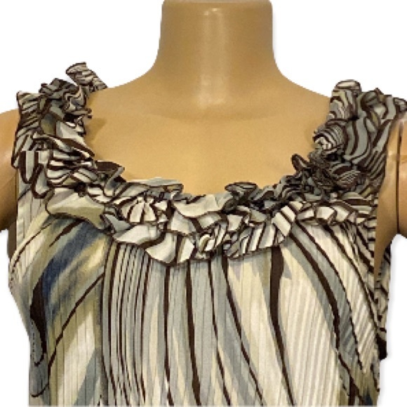 Robbie Bee Dress Pleated,Ruffle neckline sleeveless abstract tan brown size 8 - Picture 8 of 13